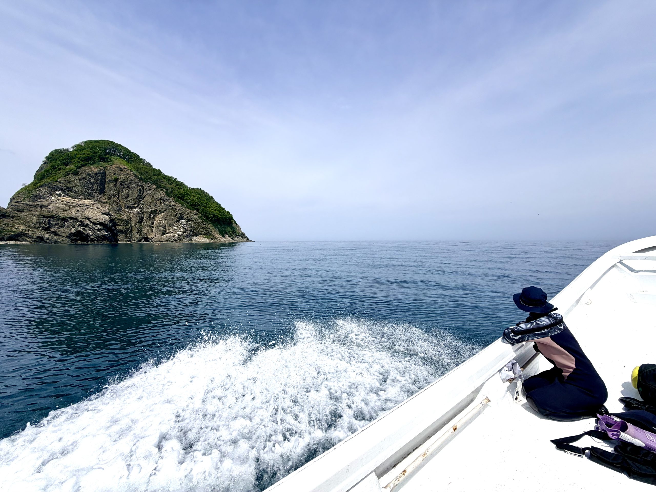 積丹ダイビング｜ベタ凪＆透明度抜群！水温13度超えで夏を感じる海へ
